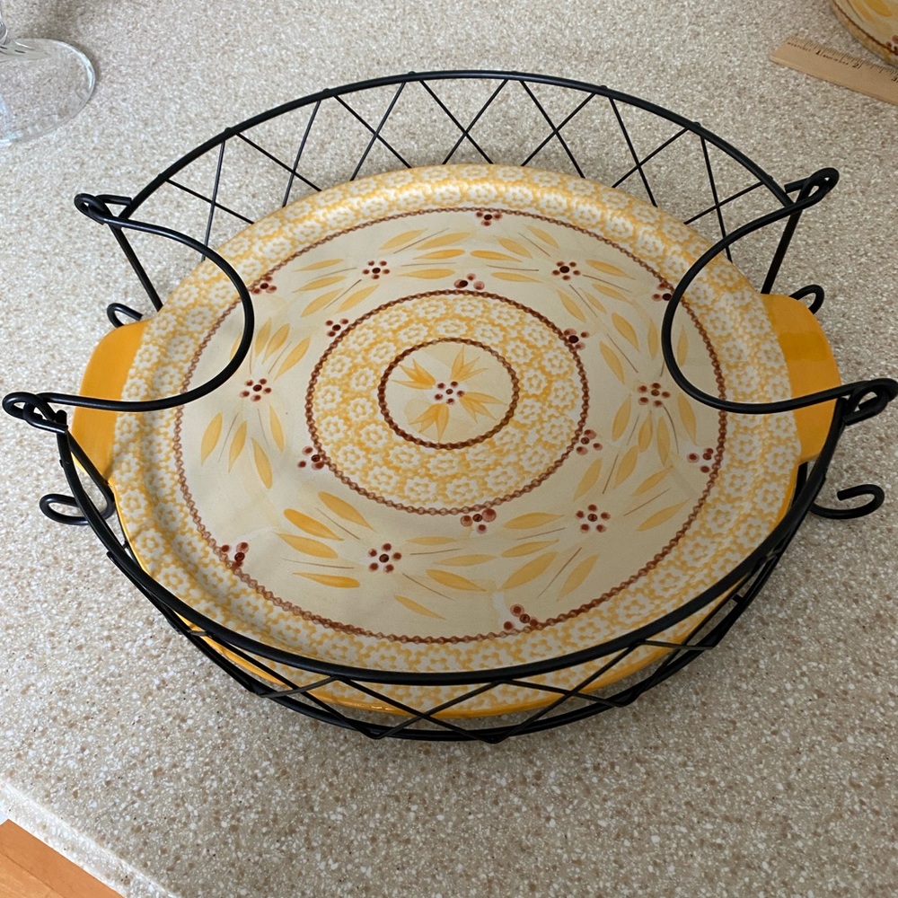 JUST REDUCED Temptations Old World Pattern Trivet Set with Wire Rack NWOT